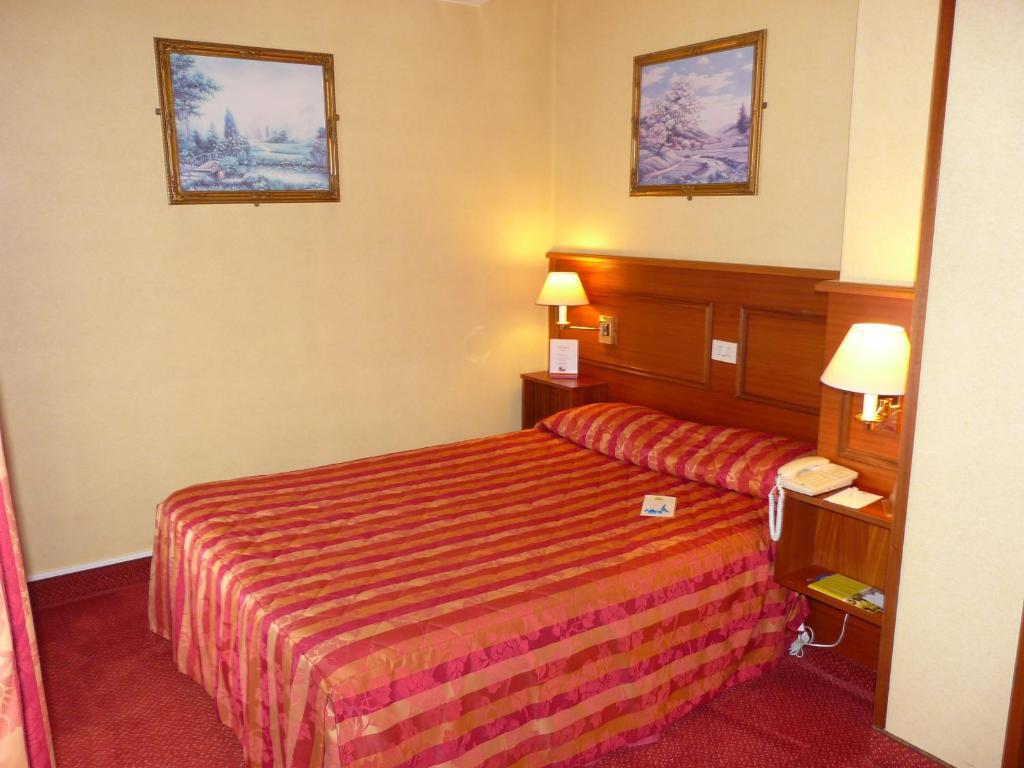 Logis Hotel Hamiot Boulogne-sur-Mer Room photo